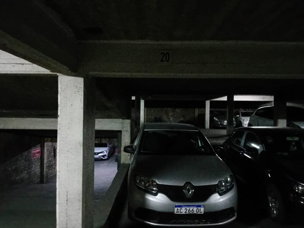 VENTA - Cochera - 55 y 6 - La Plata