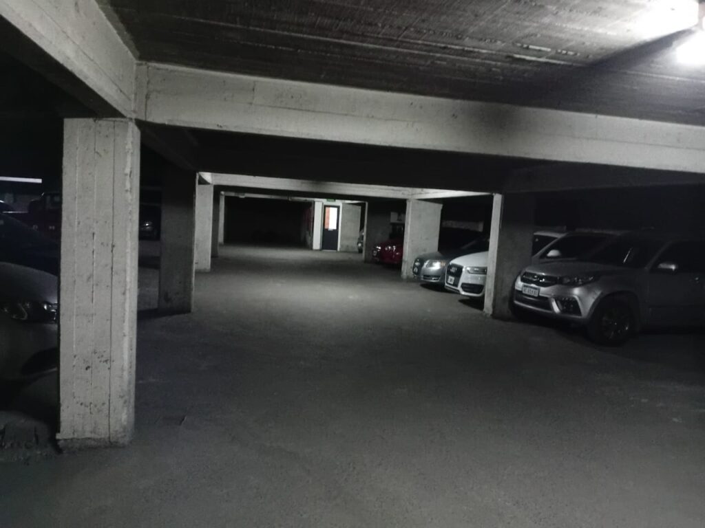 VENTA - Cochera - 55 y 6 - La Plata