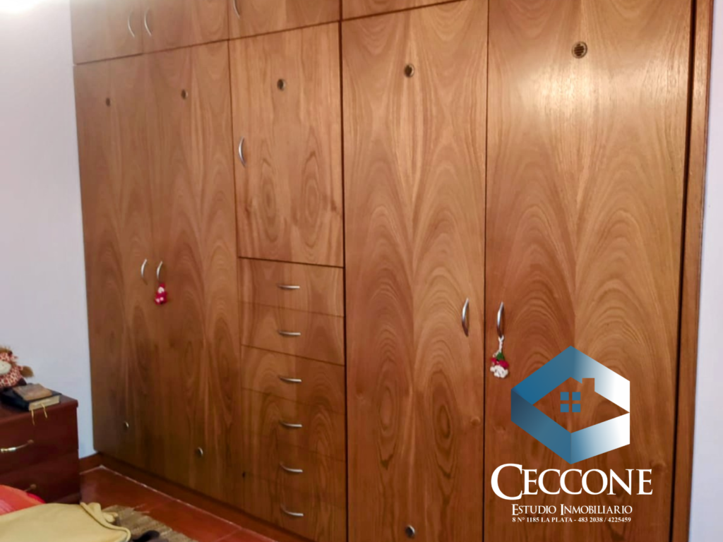 VENTA - Casa - 4 entre 41 y 42 - La Plata