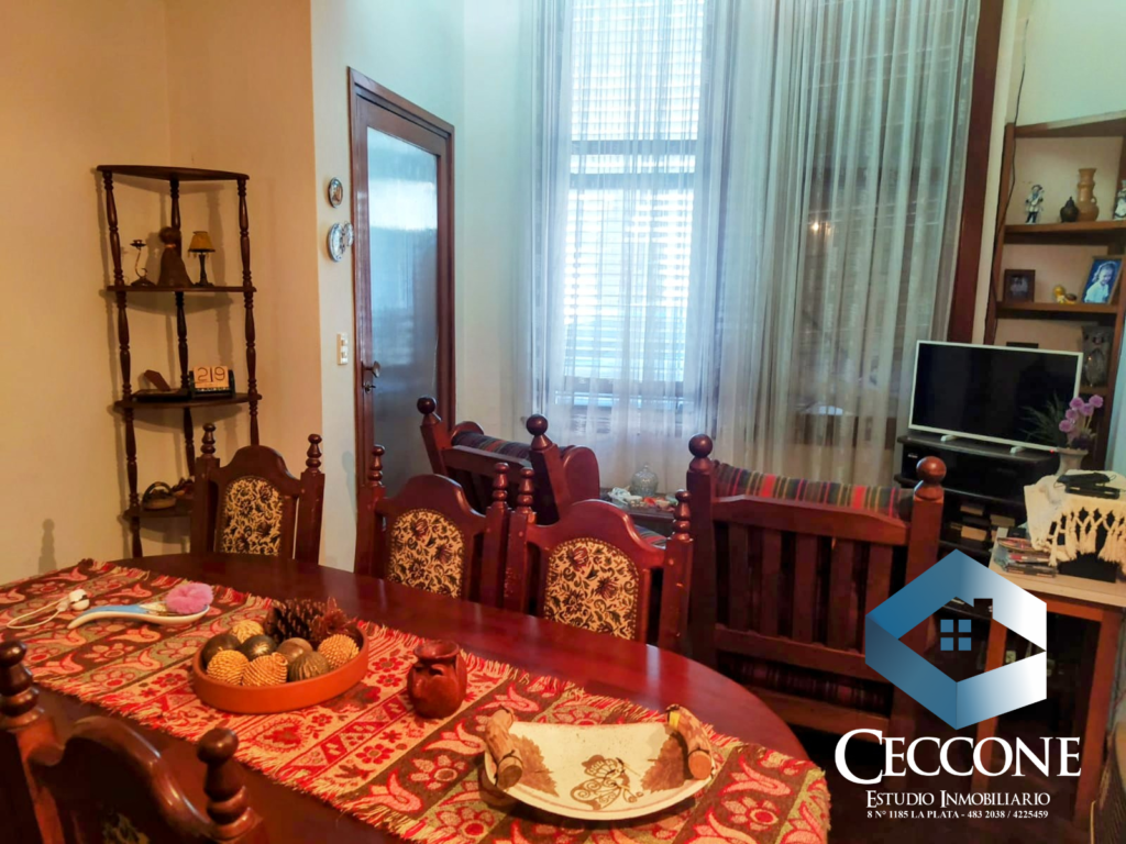 VENTA - Casa - 4 entre 41 y 42 - La Plata