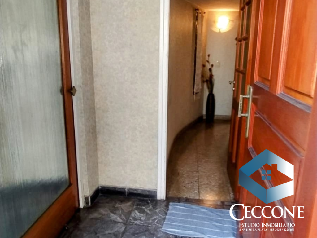 VENTA - Casa - 4 entre 41 y 42 - La Plata