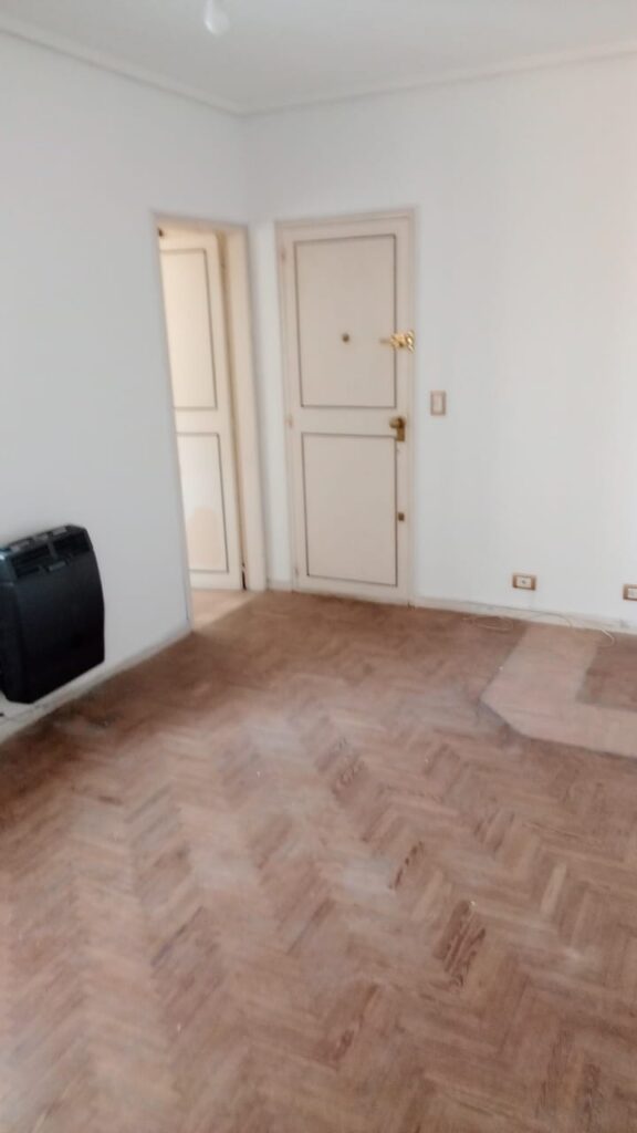 ALQUILER - Departamento - RIVADAVIA entre Lavalle y Moreno - Quilmes