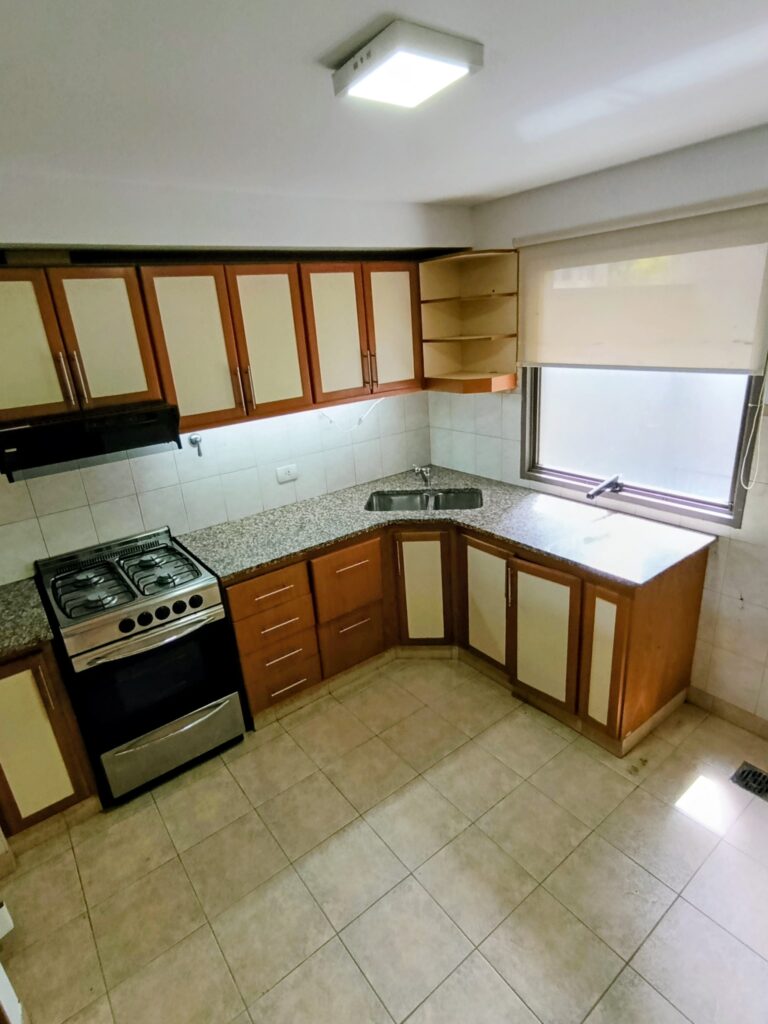 ALQUILER - Departamento - 3 entre 49 y 50 - La Plata