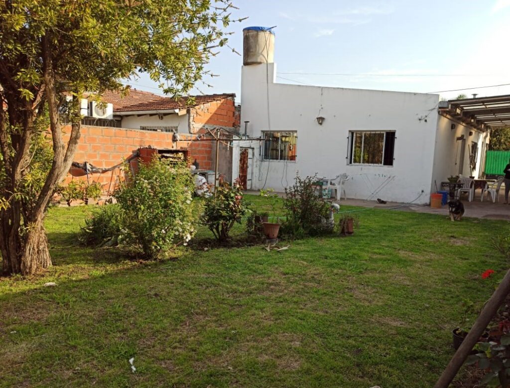 VENTA - Casa - 30 bis entre 80 y 81 - La Plata