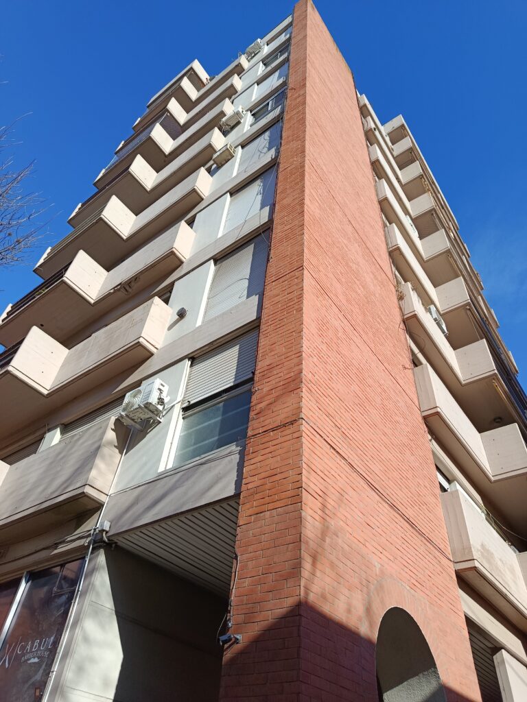 ALQUILER - Departamento - 8 entre 56 y 57 - La Plata