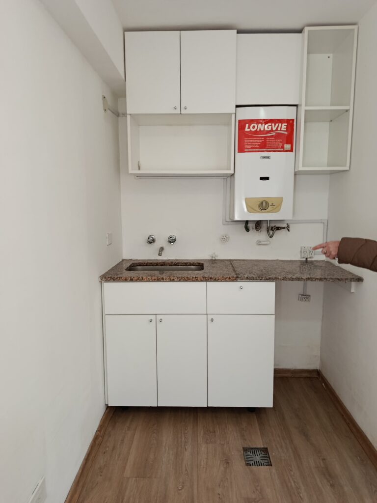 ALQUILER - Departamento - 8 entre 56 y 57 - La Plata