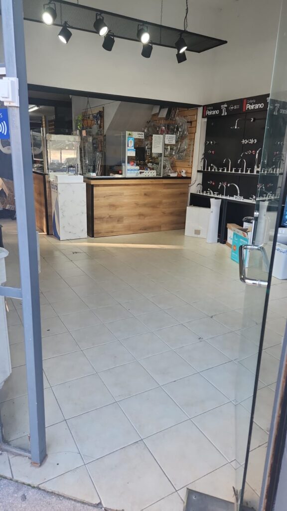VENTA - Local - 60 esq 18 - La Plata