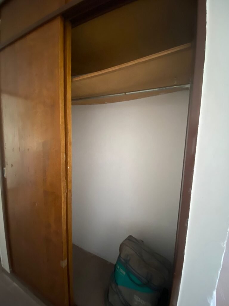 ALQUILER - Monoambiente - 46 entre 2 y 3 - La Plata