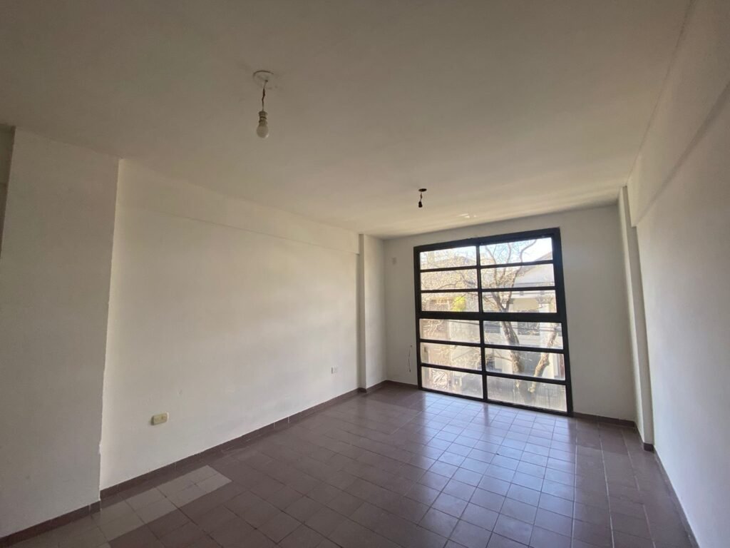 ALQUILER - Monoambiente - 46 entre 2 y 3 - La Plata