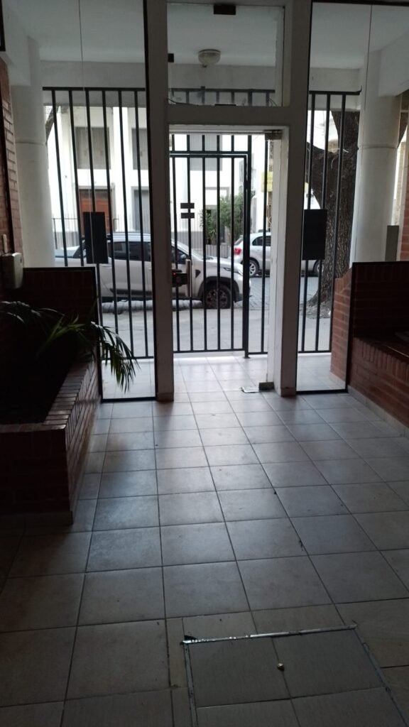 ALQUILER - Monoambiente - 46 entre 2 y 3 - La Plata