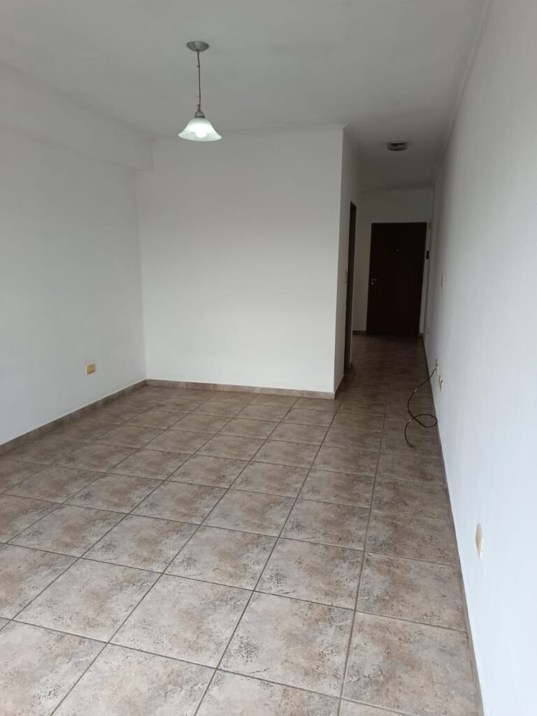 ALQUILER - Monoambiente - 6 entre 69 y 70 - La Plata