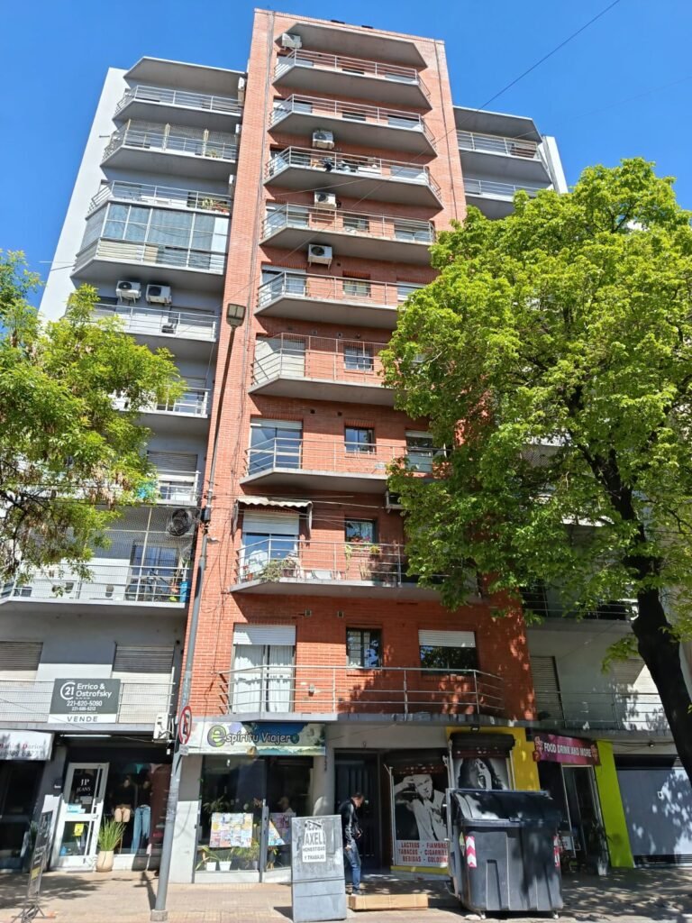 ALQUILER - Departamento - 54 ENTRE 9 Y 10 - La Plata