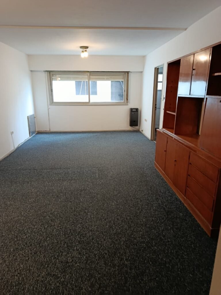 ALQUILER - Monoambiente - 7 entre 48 y 49 - La Plata