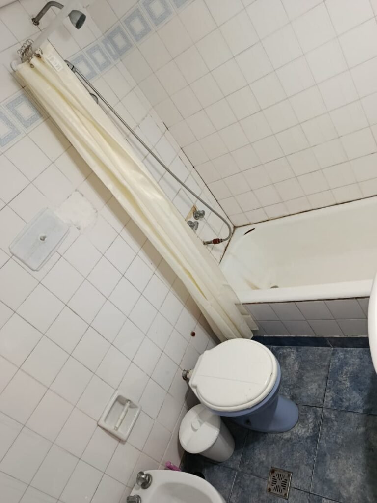 ALQUILER - Monoambiente - 7 entre 48 y 49 - La Plata